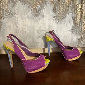 Jessica Simpson two tone stiletto size 10